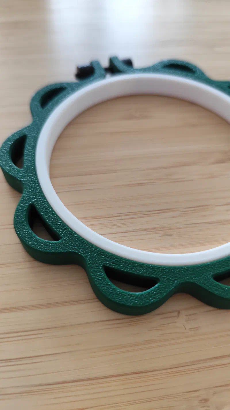 Round leaf flower style 3D printed embroidery hoop.